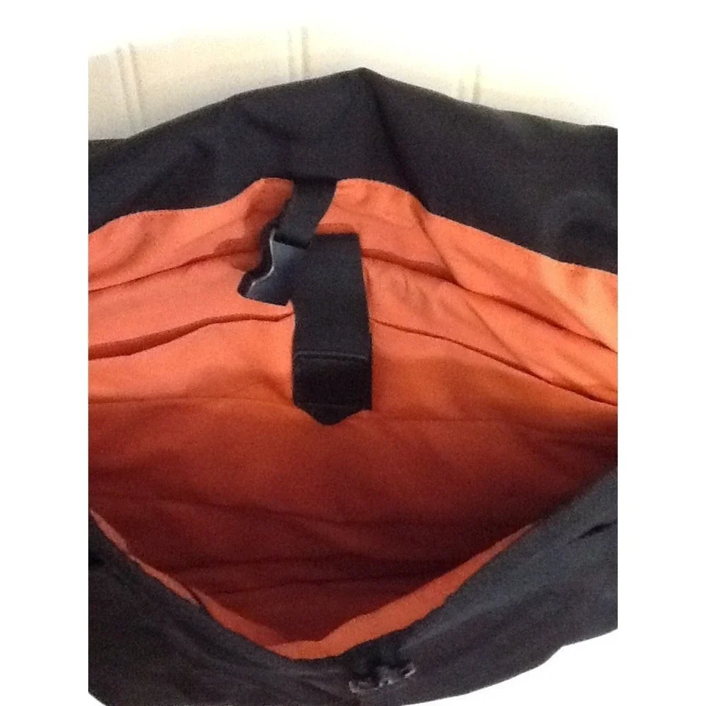 Everki ContemPRO Messenger Bag‎ Black Nylon Laptop Work Briefcase Travel Padded